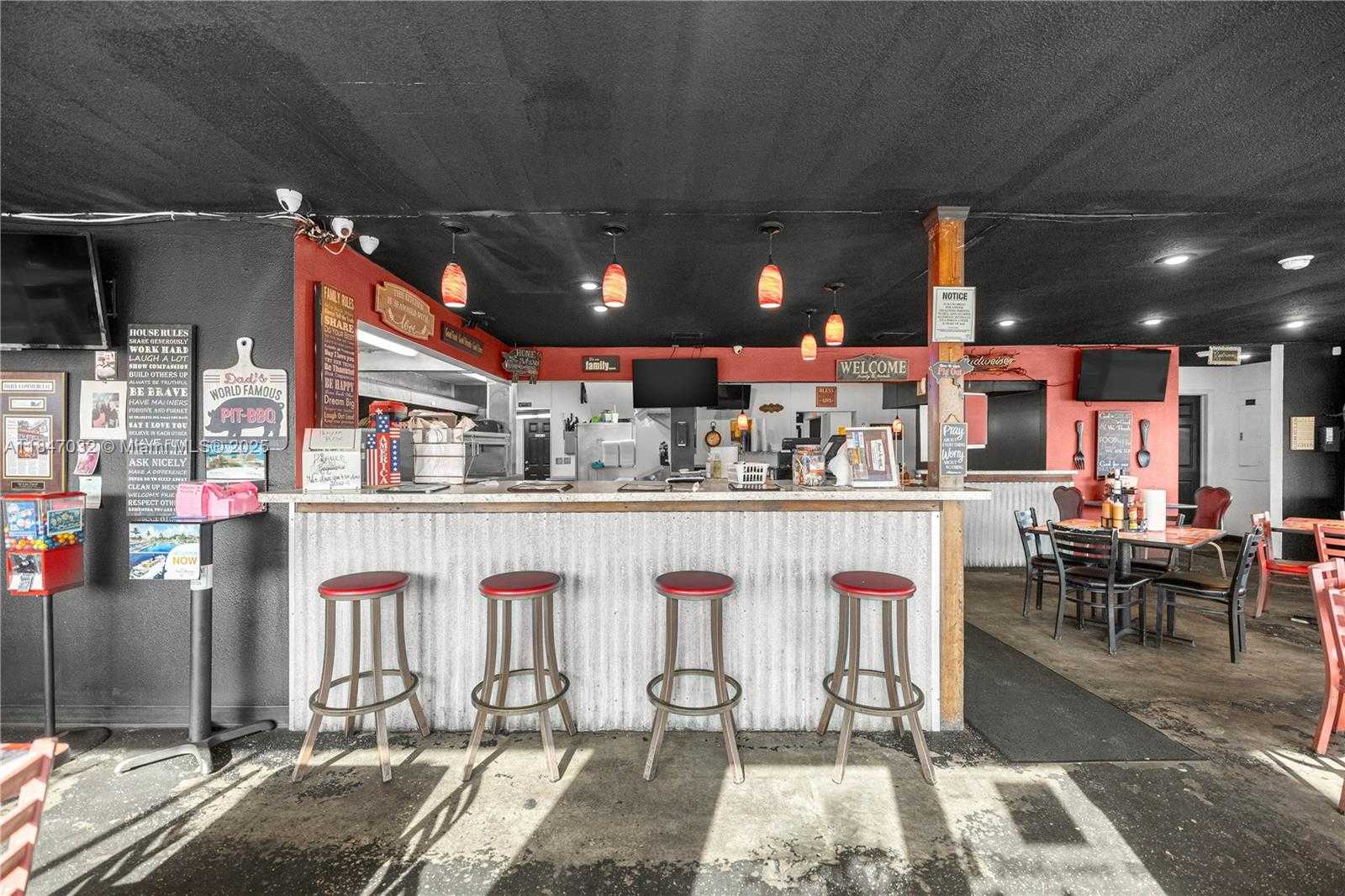 Small Image of 3170 US HIGHWAY 441/27, Other City - In The State Of Florida Number 14