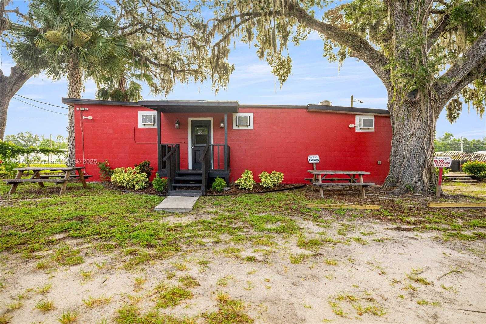 Small Image of 3170 US HIGHWAY 441/27, Other City - In The State Of Florida Number 22