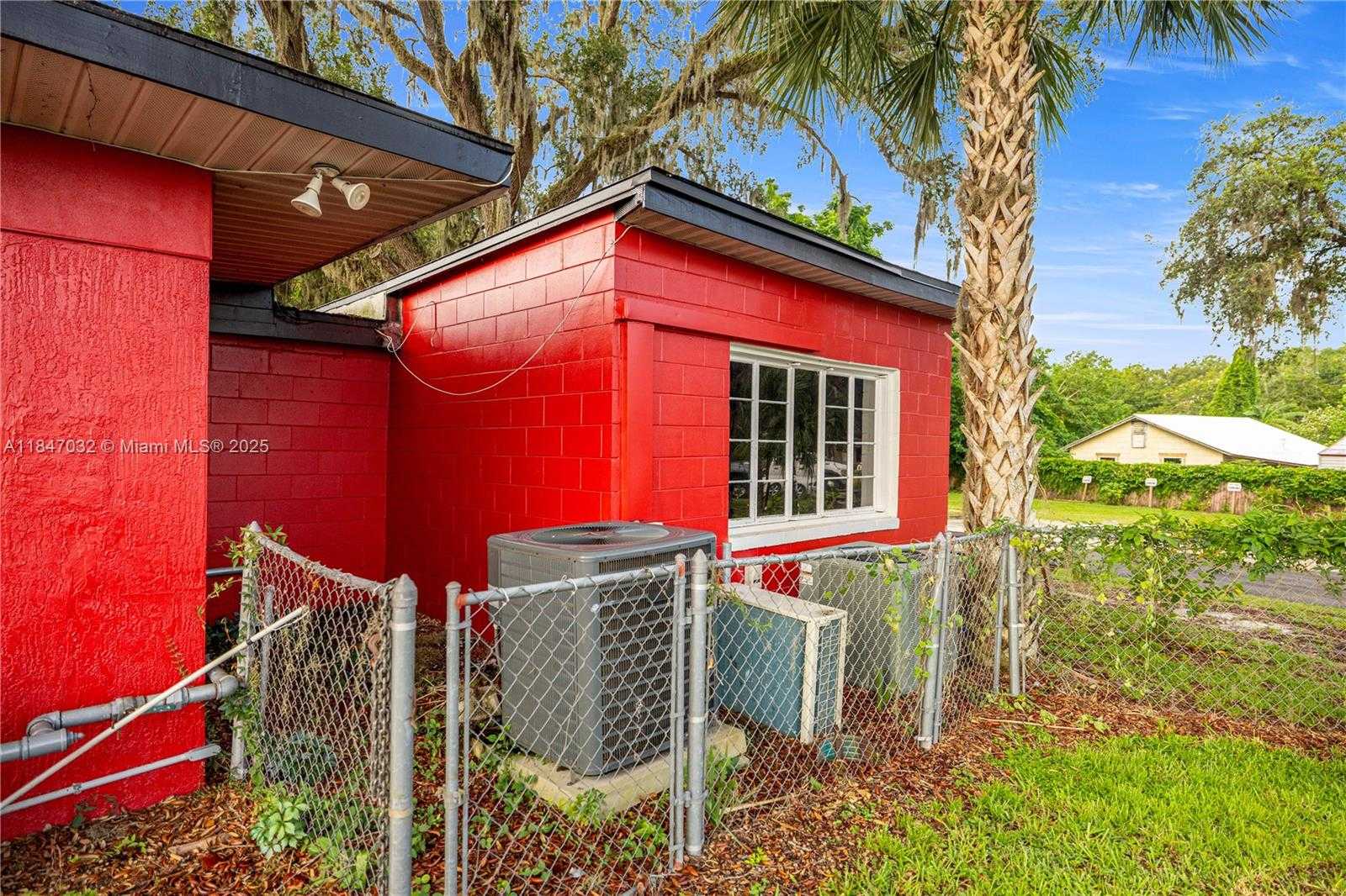 Small Image of 3170 US HIGHWAY 441/27, Other City - In The State Of Florida Number 25