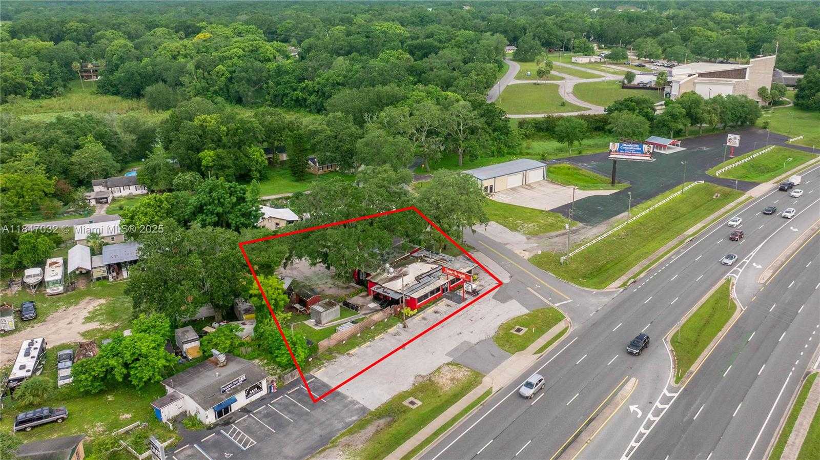 Small Image of 3170 US HIGHWAY 441/27, Other City - In The State Of Florida Number 44