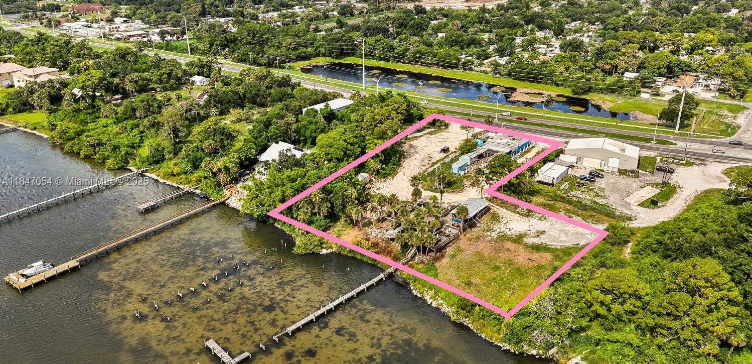 Small Image of 5370 NORTH HIGHWAY 1, Cocoa Number 15