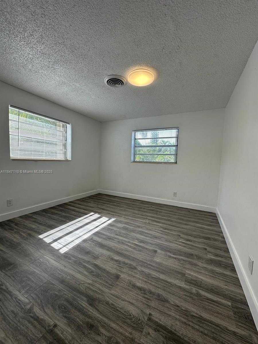 Small Image of 2314 POLK ST, Hollywood Number 13