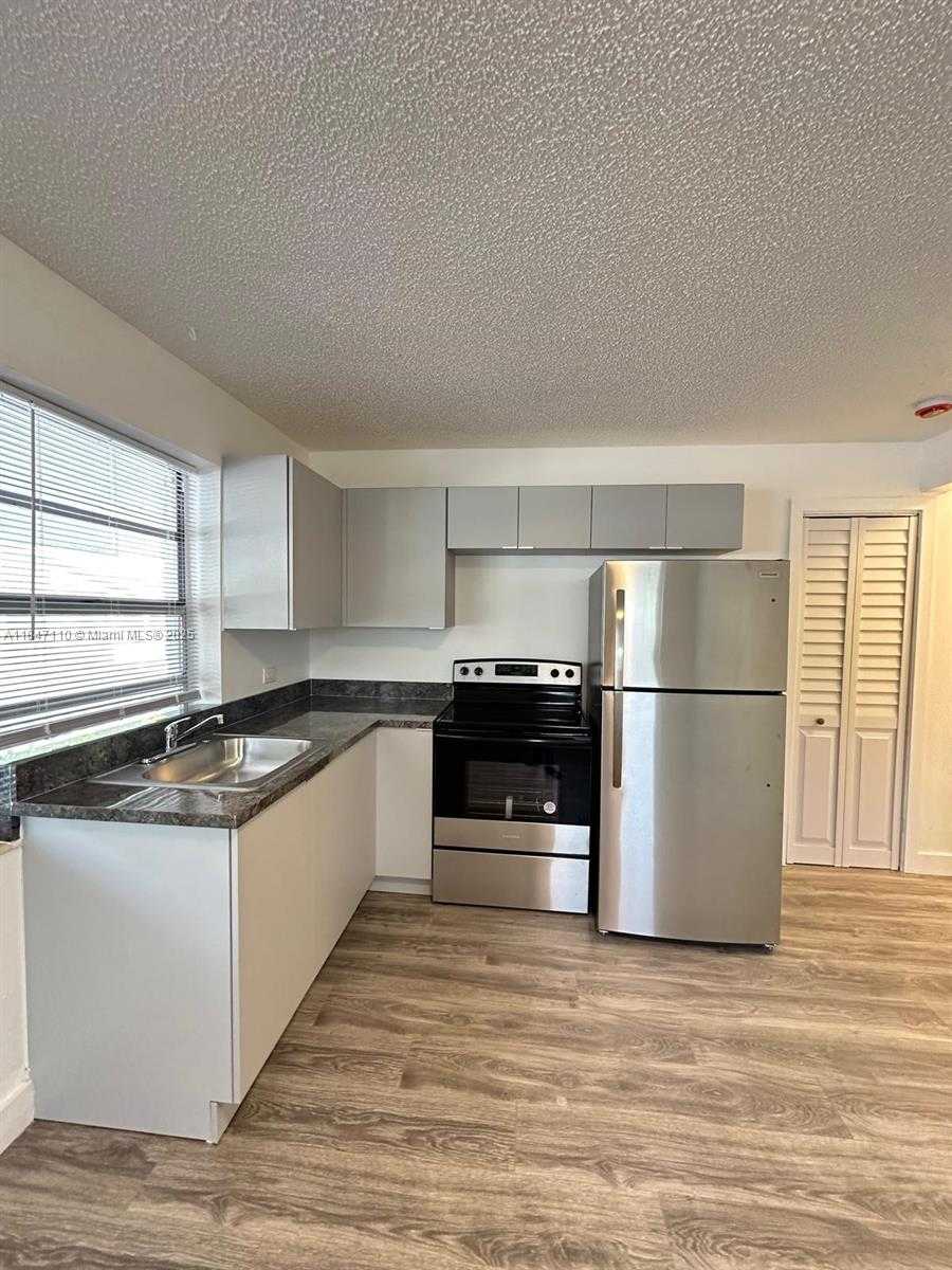 Small Image of 2314 POLK ST, Hollywood Number 9