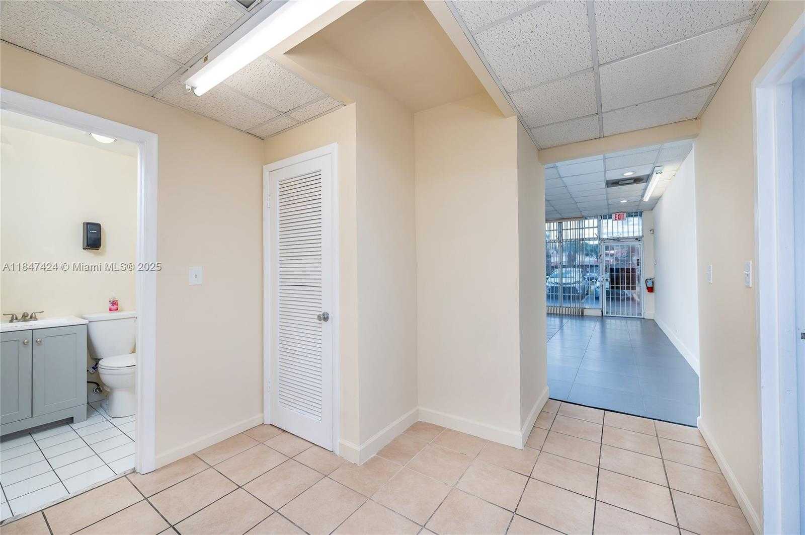 Small Image of 3100 NORTH WEST 72ND AVE #106, Miami Number 16
