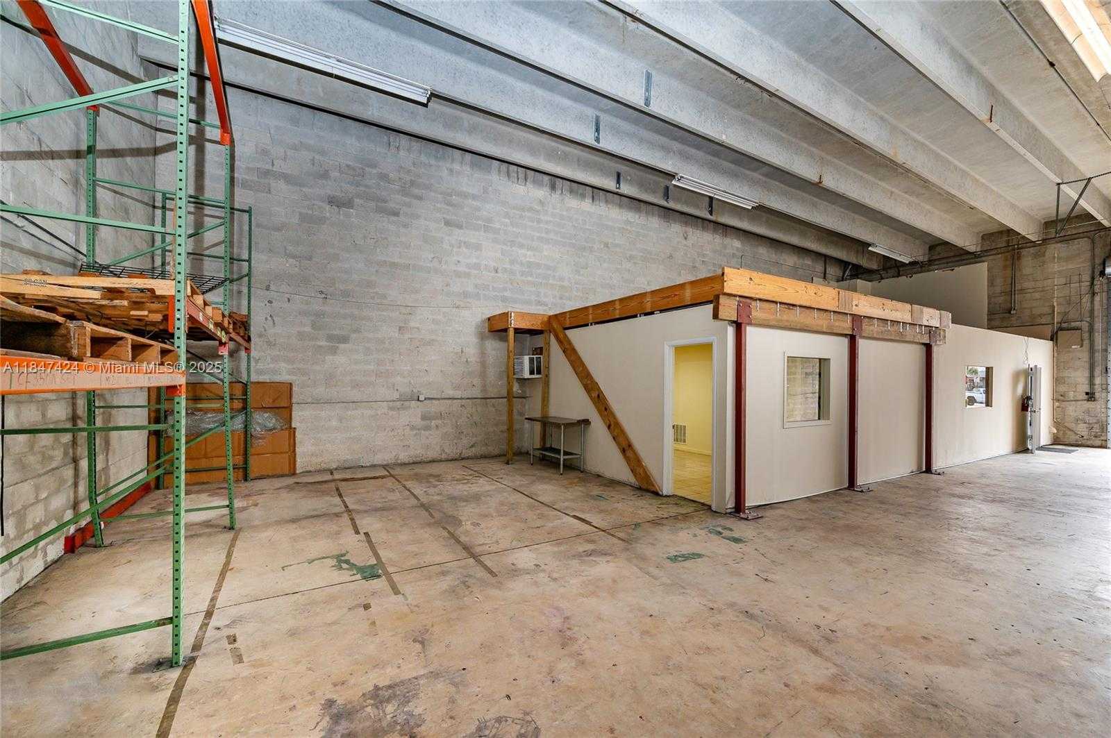Small Image of 3100 NORTH WEST 72ND AVE #106, Miami Number 9