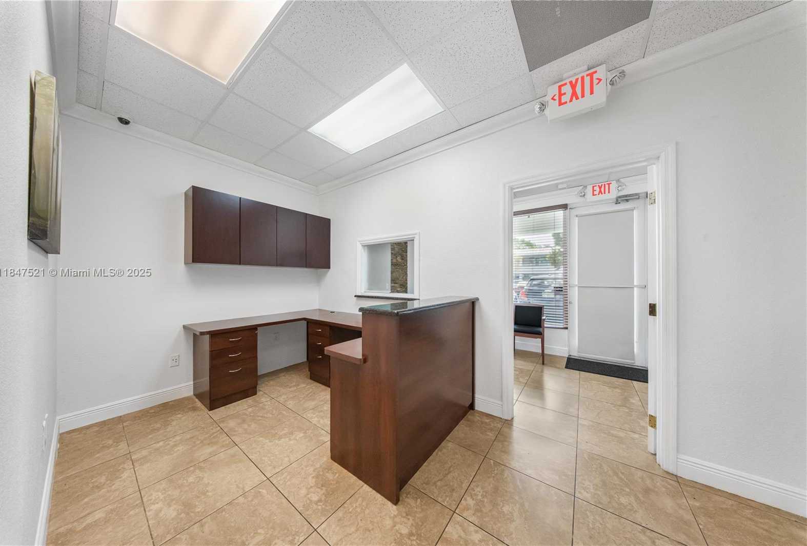 Small Image of 9560 SOUTH WEST 107TH AVE #106A, Miami Number 5