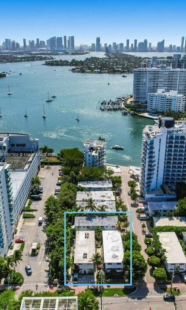 Small Image of 1580 BAY RD, Miami Beach Number 4