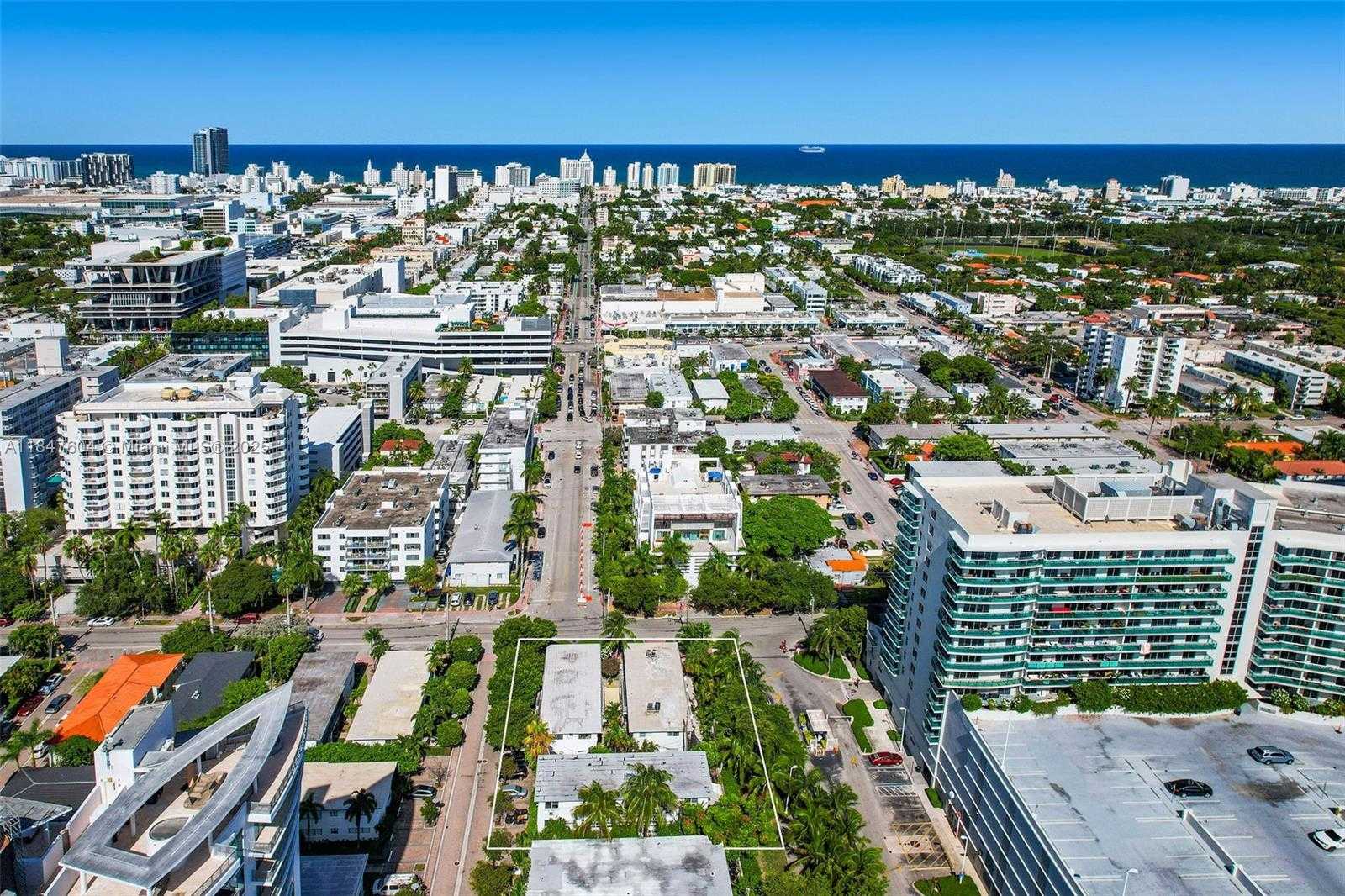 Small Image of 1580 BAY RD, Miami Beach Number 5