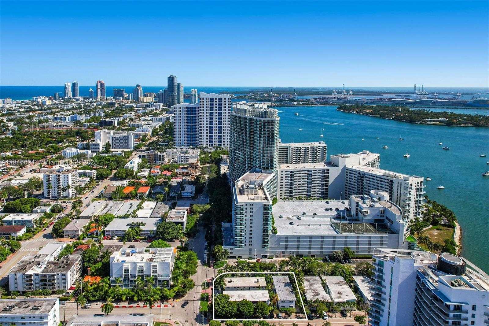Small Image of 1580 BAY RD, Miami Beach Number 9