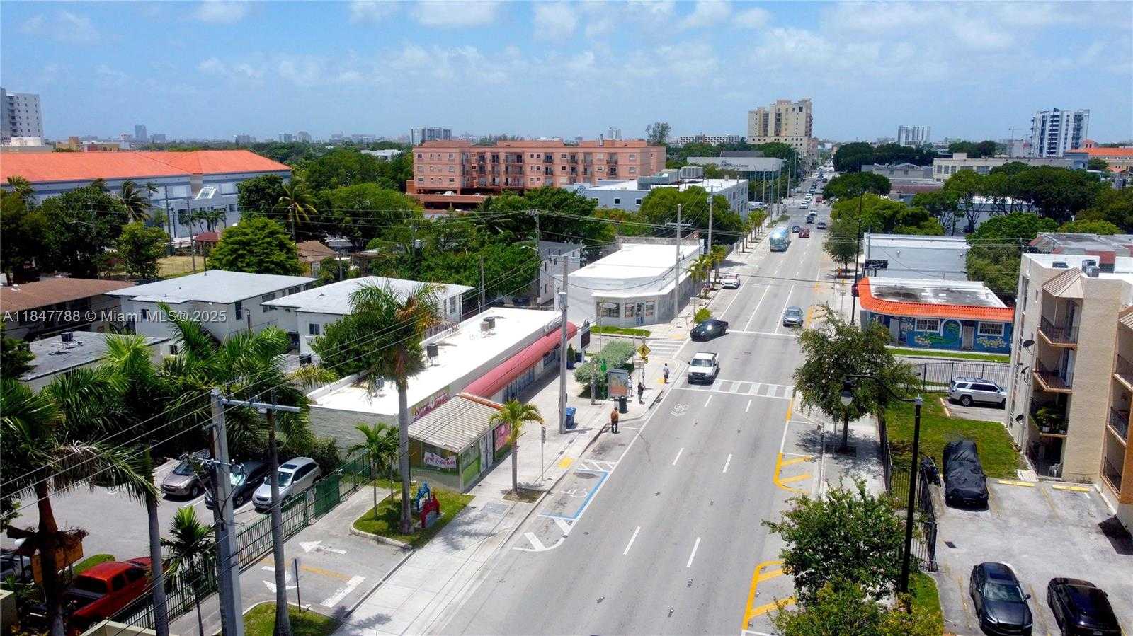 Small Image of 1058 SOUTH WEST 1ST ST, Miami Number 12