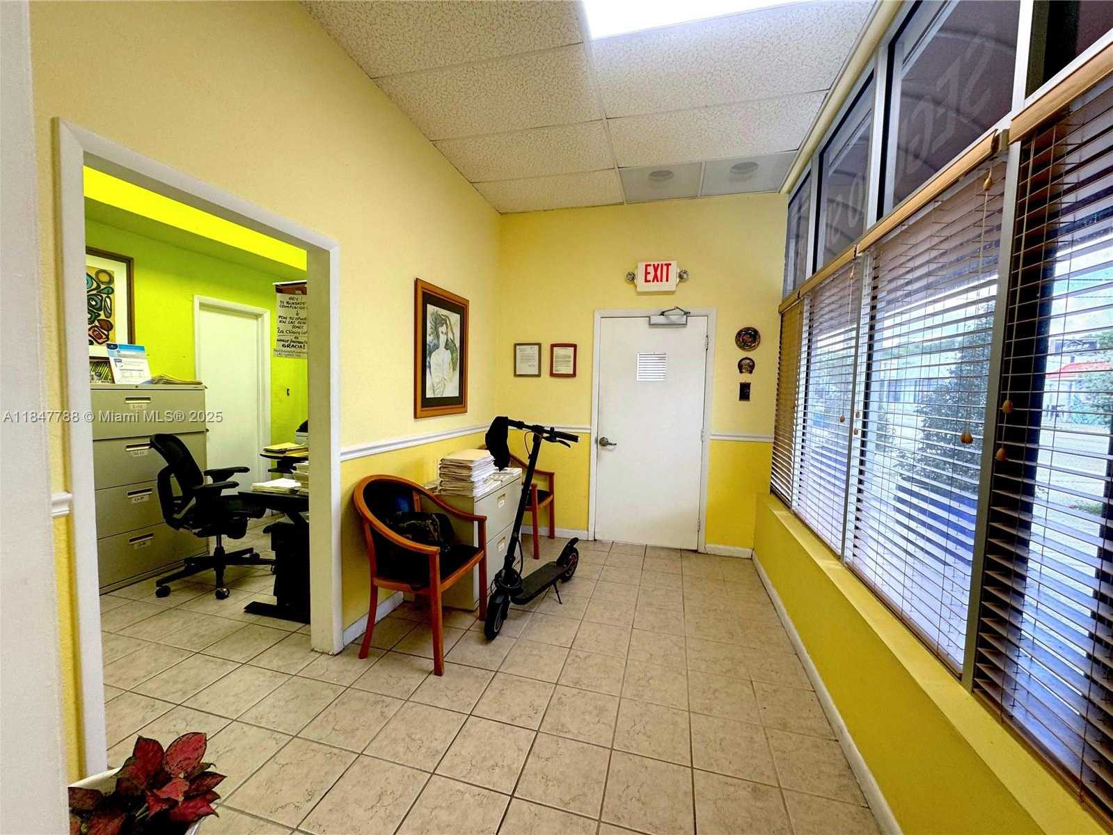 Small Image of 1058 SOUTH WEST 1ST ST, Miami Number 4
