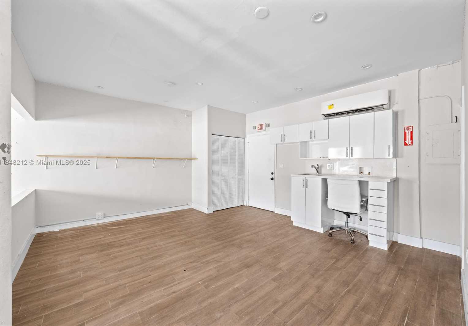 Small Image of 4151 WEST HALLANDALE BEACH BLVD, West Park Number 10
