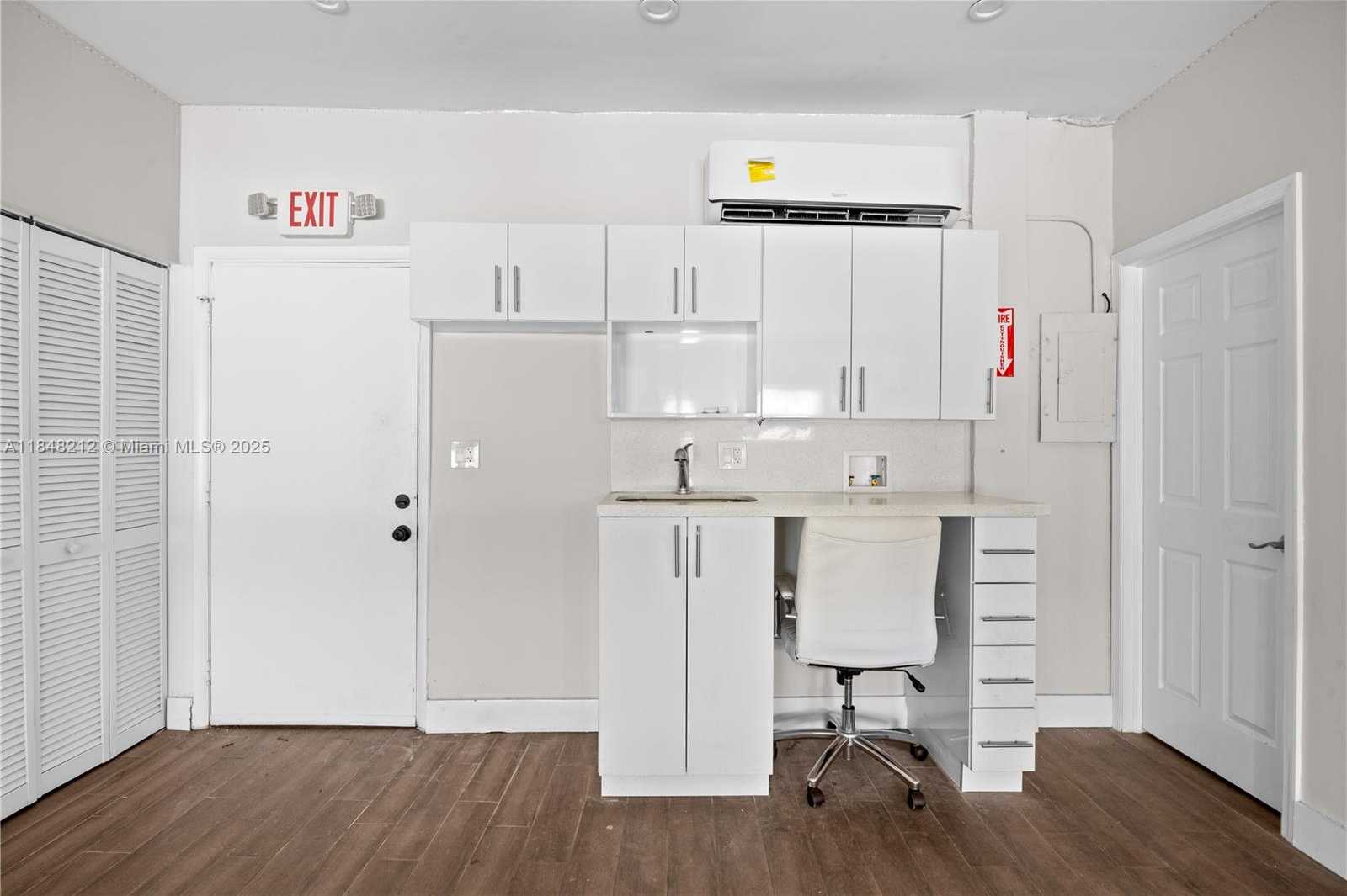 Small Image of 4151 WEST HALLANDALE BEACH BLVD, West Park Number 12