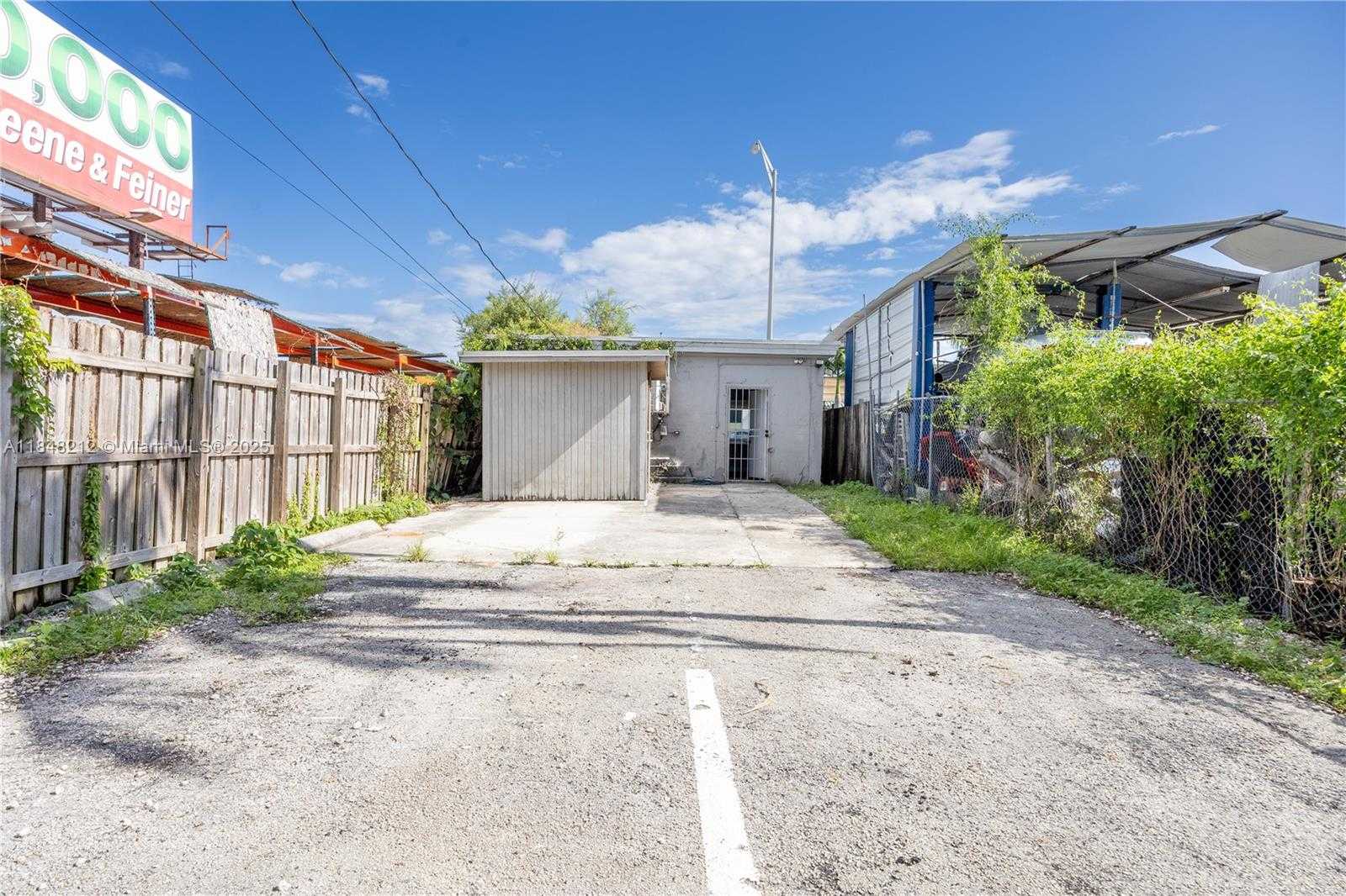 Small Image of 4151 WEST HALLANDALE BEACH BLVD, West Park Number 2