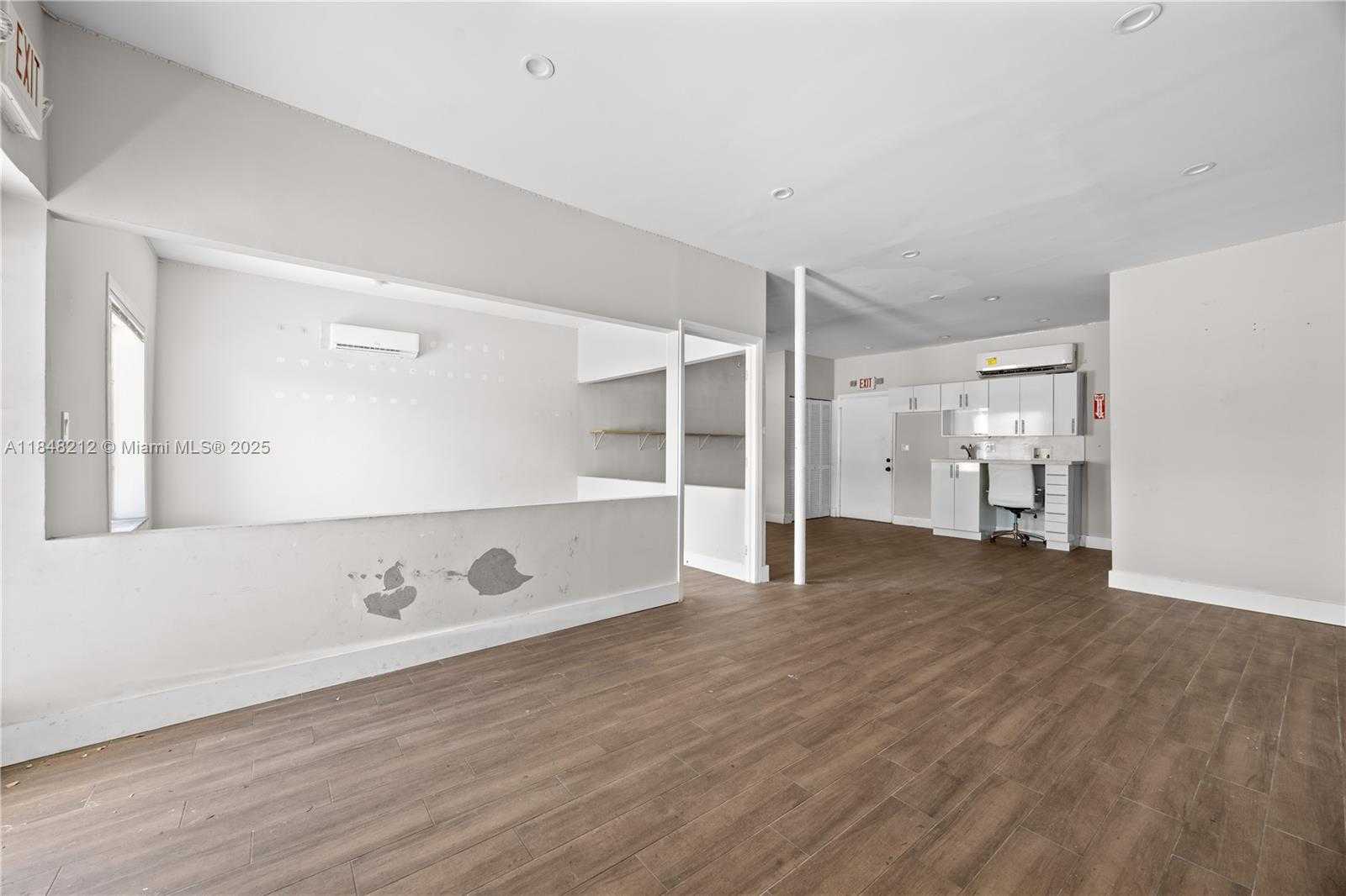 Small Image of 4151 WEST HALLANDALE BEACH BLVD, West Park Number 3