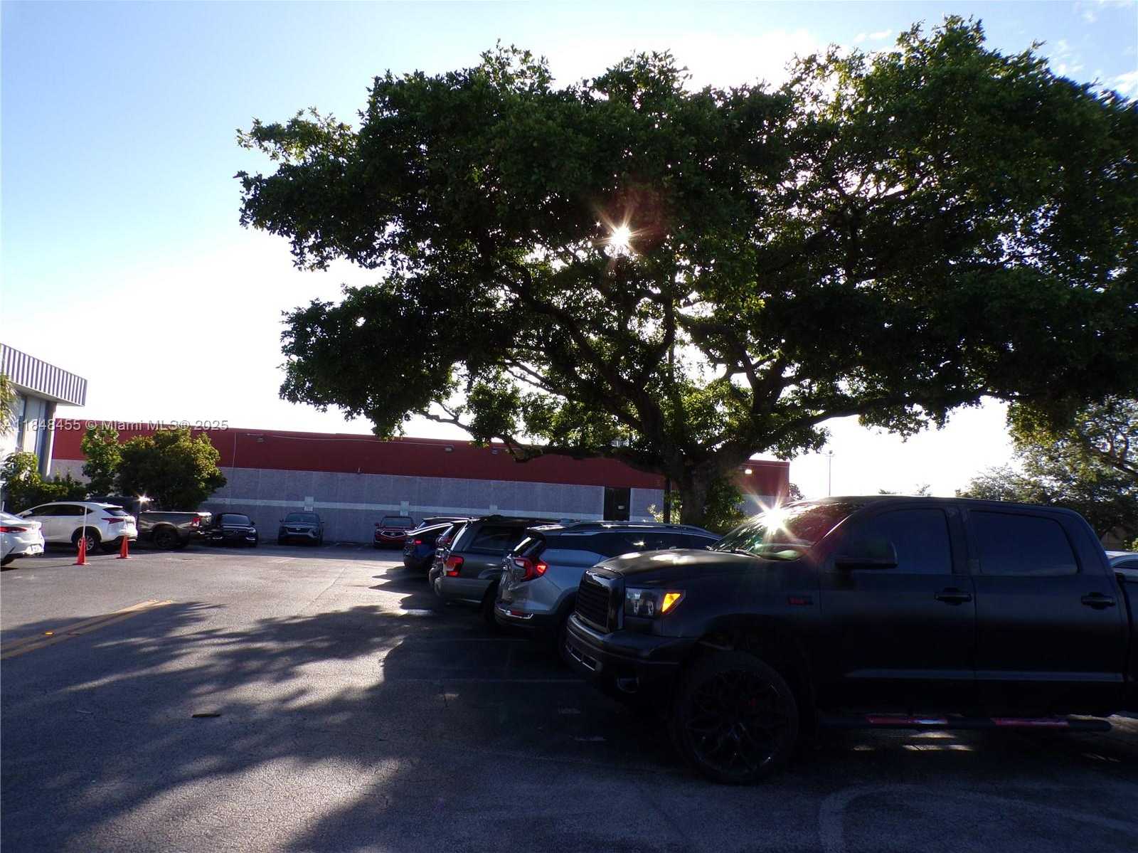 Small Image of 1900 NORTH UNIVERSITY DR #103, Pembroke Pines Number 2