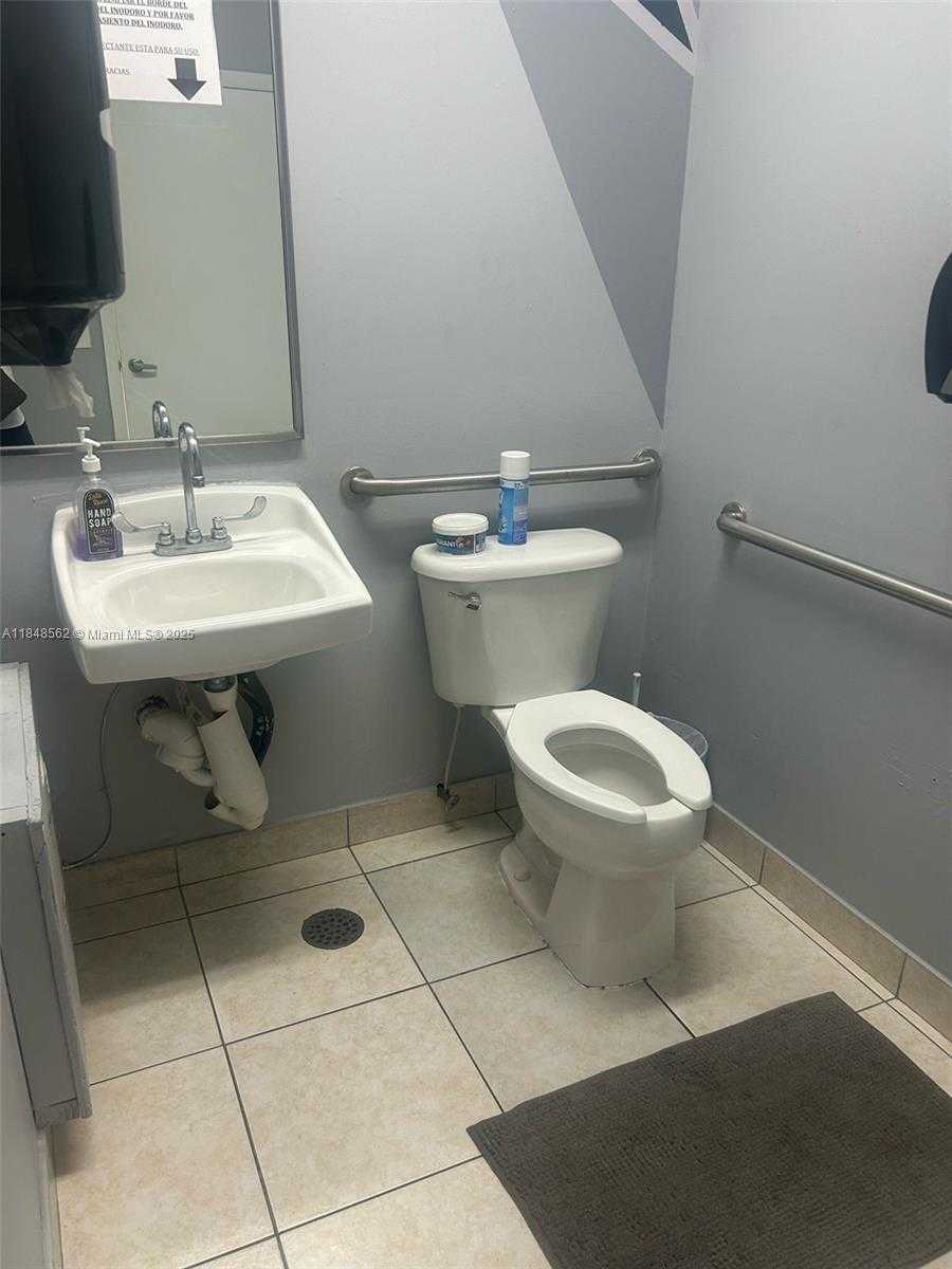 Small Image of 10775 NORTH WEST 21ST ST #109, Sweetwater Number 5