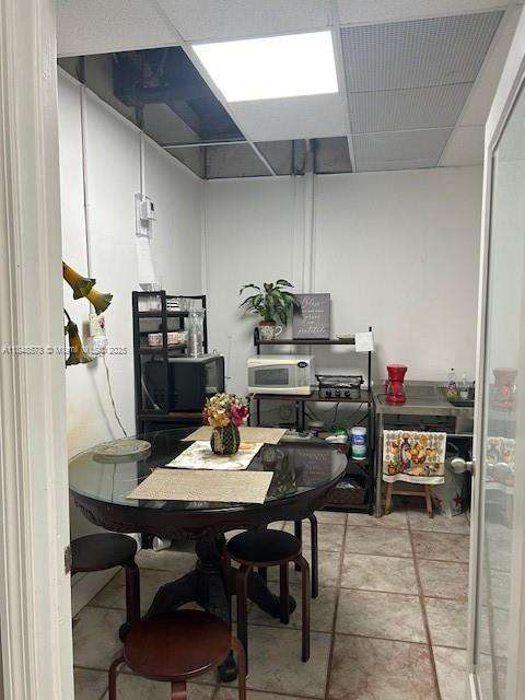 Small Image of 5601 COLLINS AVE, Miami Beach Number 10