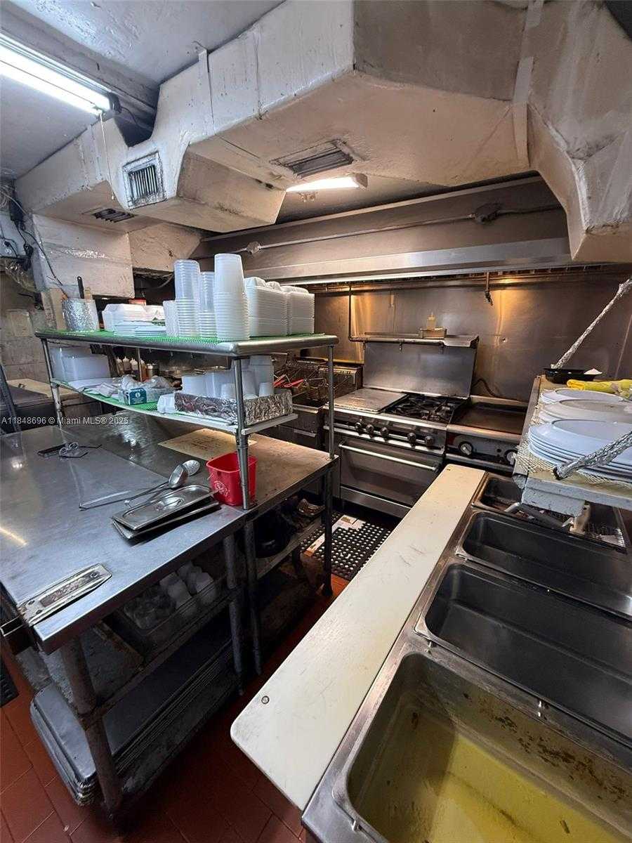 Small Image of 2152 NORTH WEST 27TH AVE, Miami Number 5