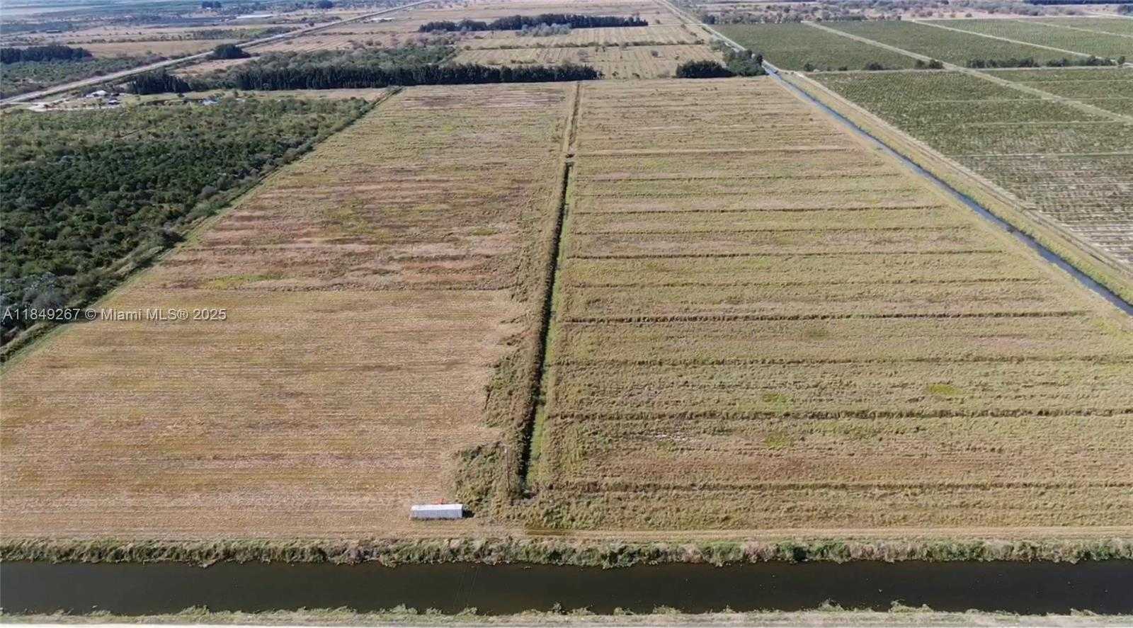 Small Image of 595 NORTH HEADER CANAL ROAD, Fort Pierce Number 12