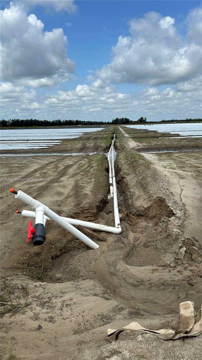 Small Image of 595 NORTH HEADER CANAL ROAD, Fort Pierce Number 5