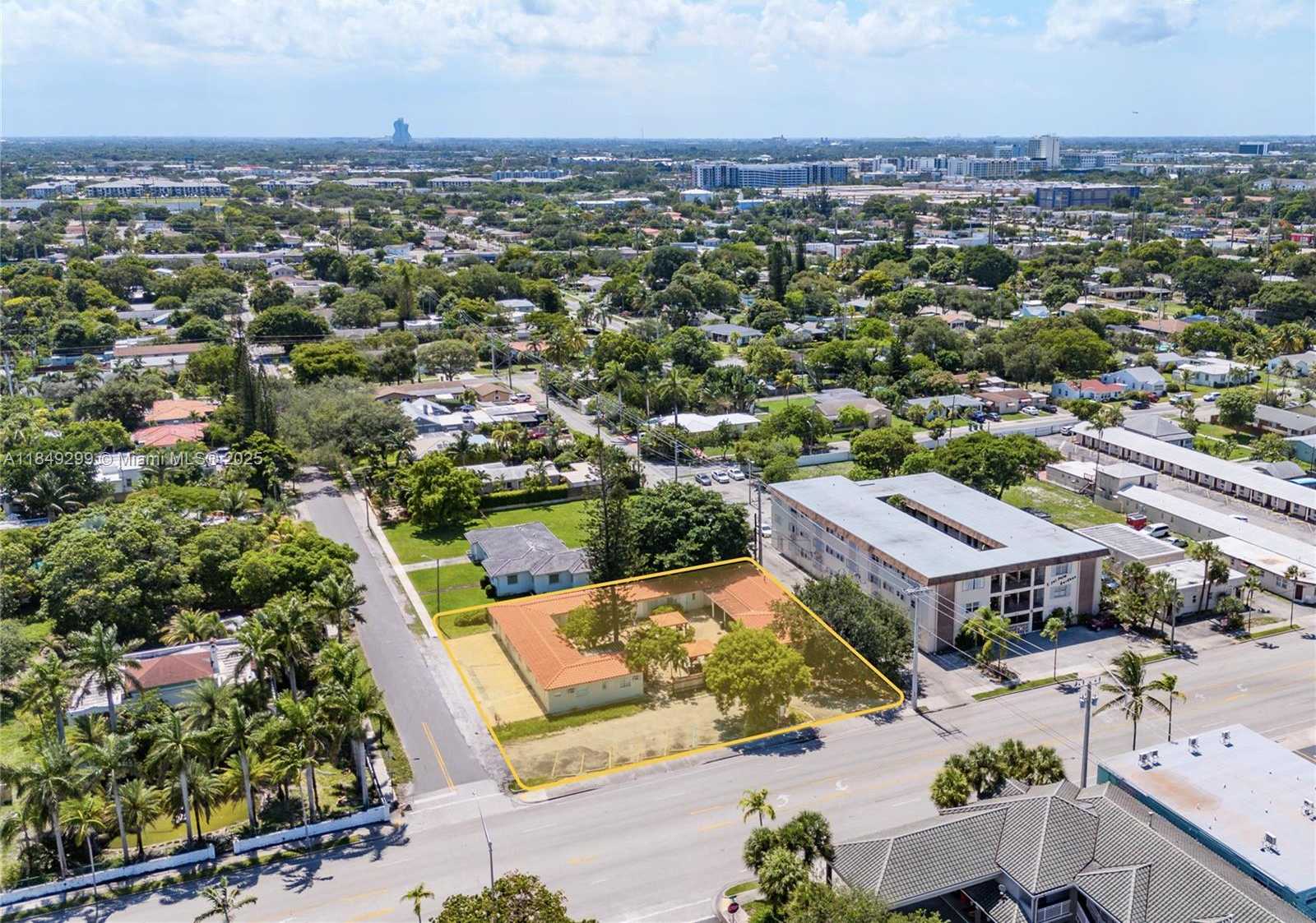 Small Image of 380 SOUTH FEDERAL HWY, Dania Beach Number 20