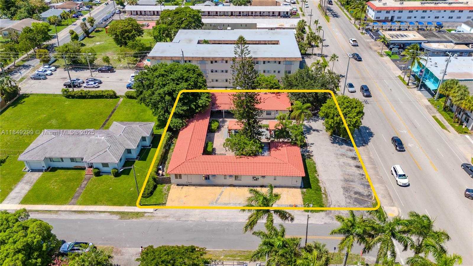Small Image of 380 SOUTH FEDERAL HWY, Dania Beach Number 3