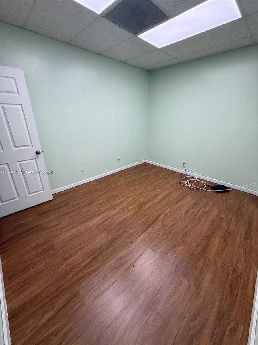 Small Image of 6110 BOULEVARD OF CHAMPIONS, North Lauderdale Number 2