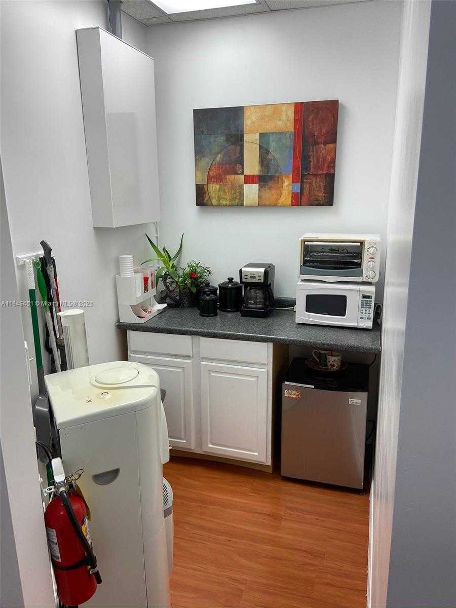 Small Image of 1820 NORTH CORPORATE LAKES BLVD #206-7, Weston Number 12