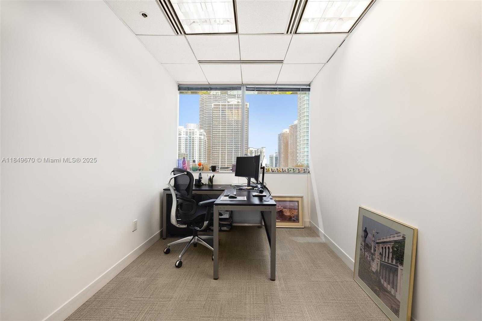 Small Image of 1001 BRICKELL BAY DR #2112, Miami Number 13