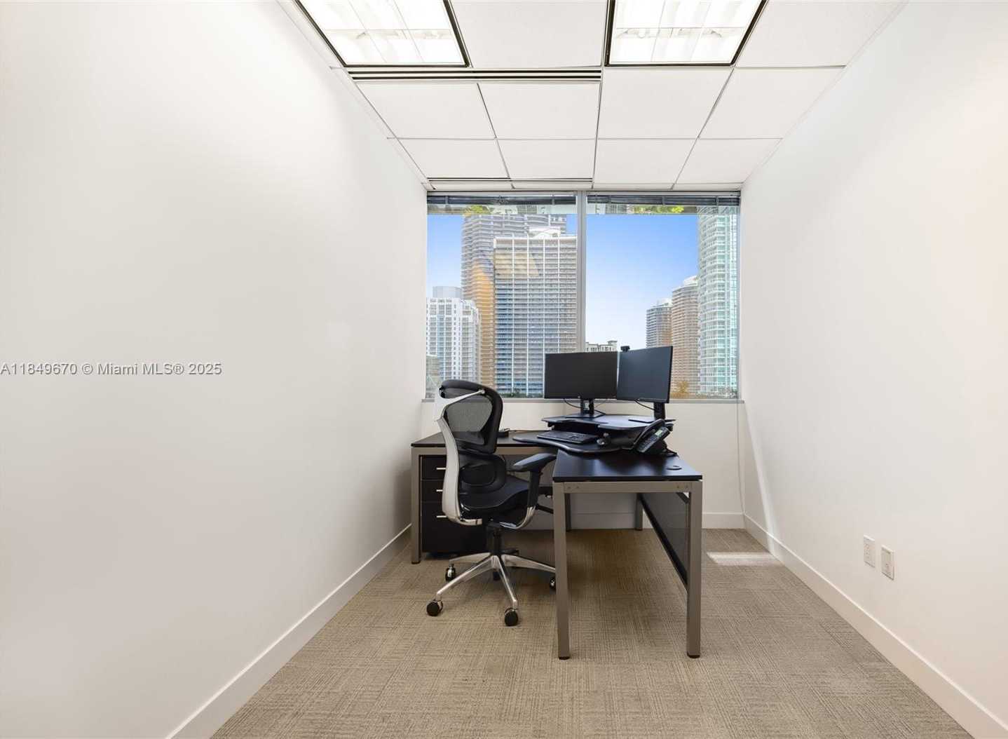 Small Image of 1001 BRICKELL BAY DR #2112, Miami Number 15