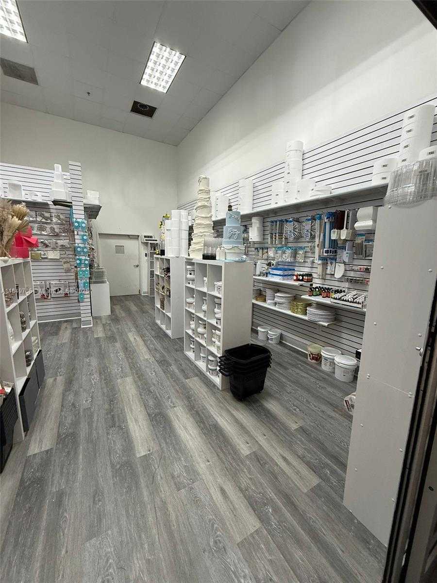 Small Image of 5161 NORTH WEST 79TH AVE #2, Doral Number 3