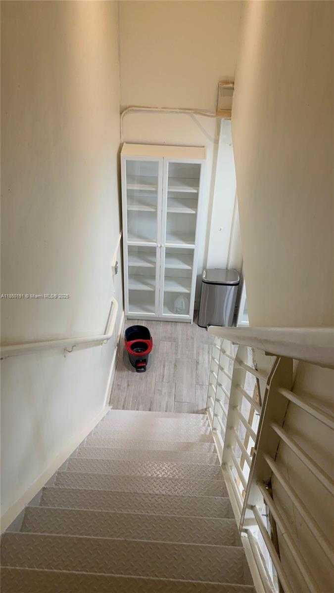 Small Image of 110 WASHINGTON AVE #CU-7, Miami Beach Number 11