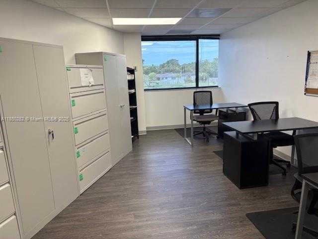 Small Image of Miami Lakes Number 3