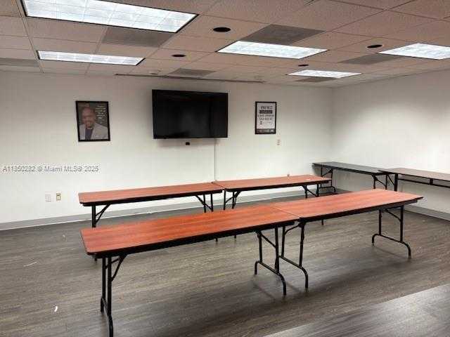 Small Image of Miami Lakes Number 5