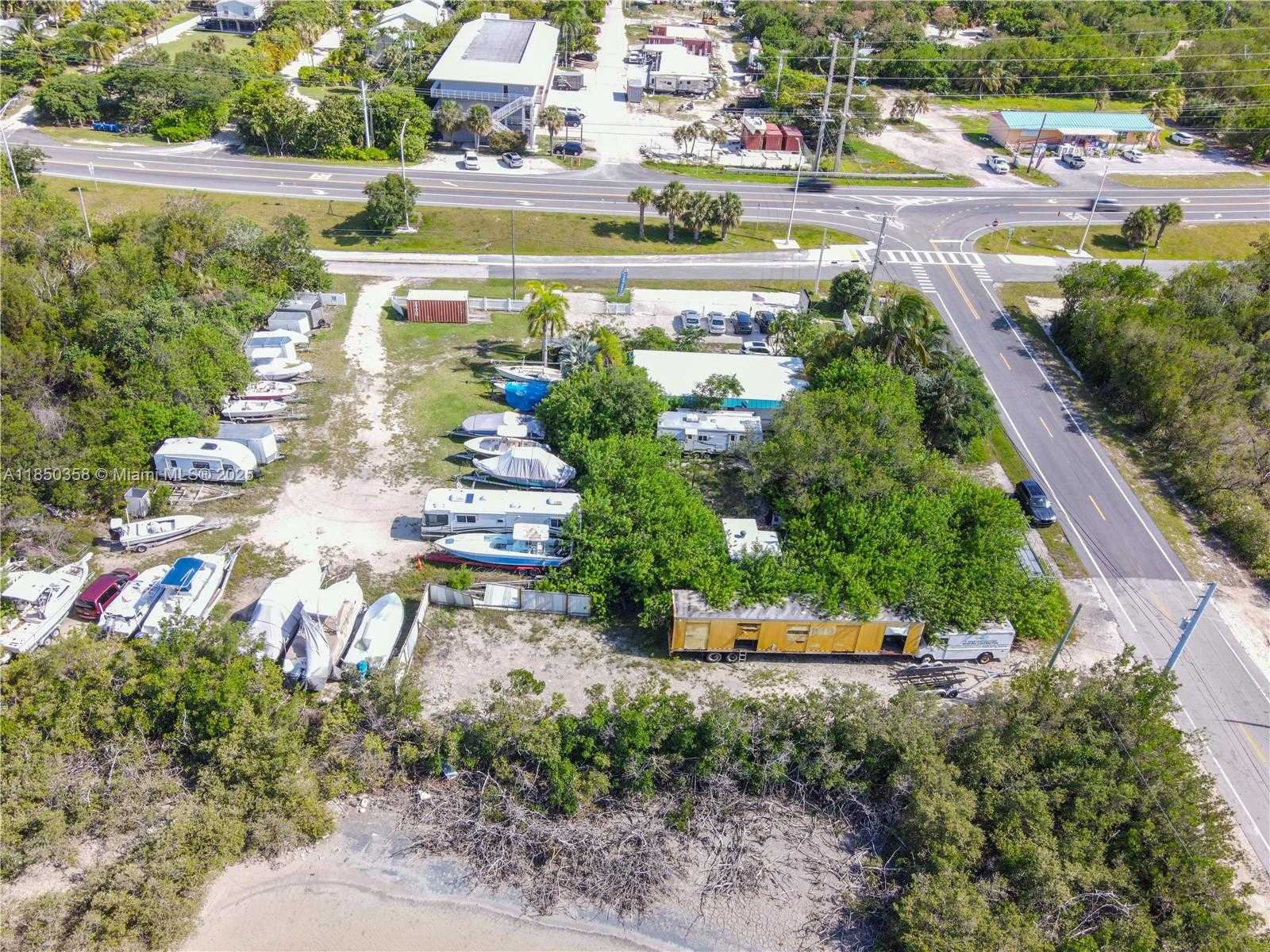 Small Image of 21423 OVERSEAS HWY, Sugarloaf Number 19