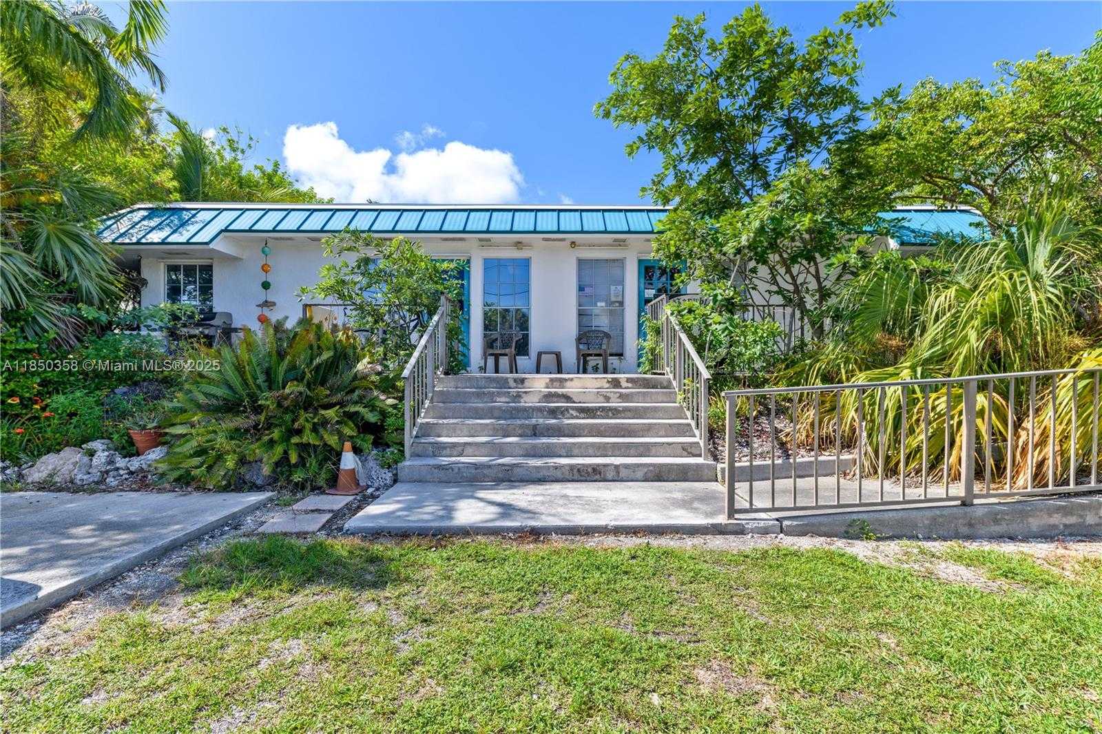 Small Image of 21423 OVERSEAS HWY, Sugarloaf Number 2