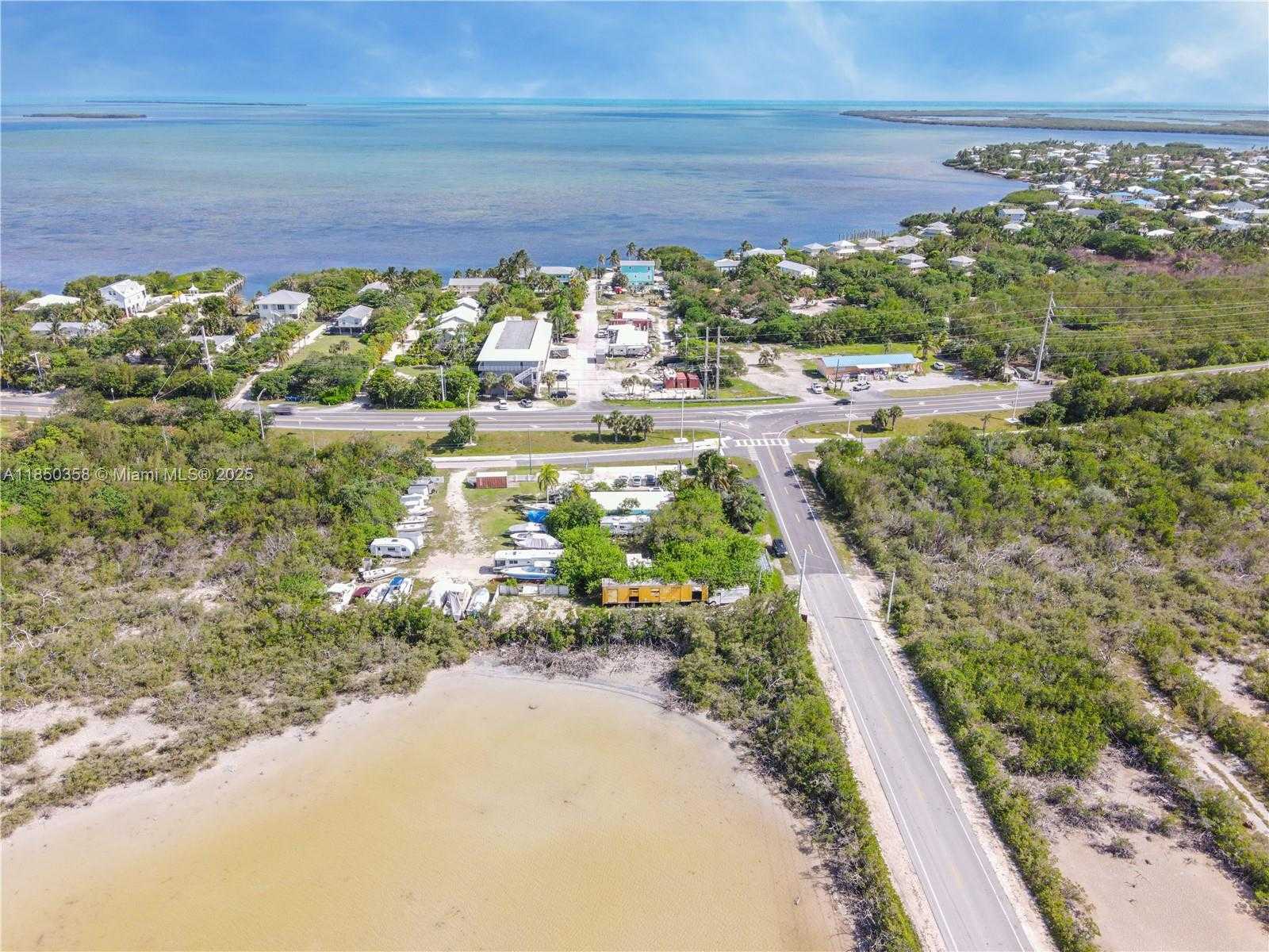 Small Image of 21423 OVERSEAS HWY, Sugarloaf Number 20