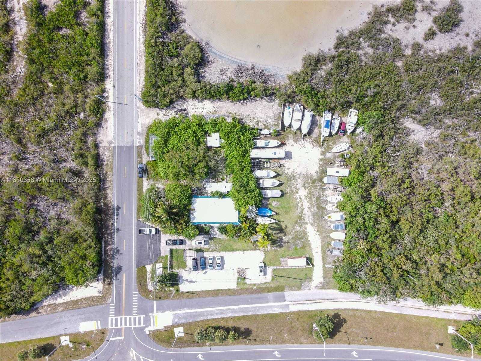 Small Image of 21423 OVERSEAS HWY, Sugarloaf Number 24