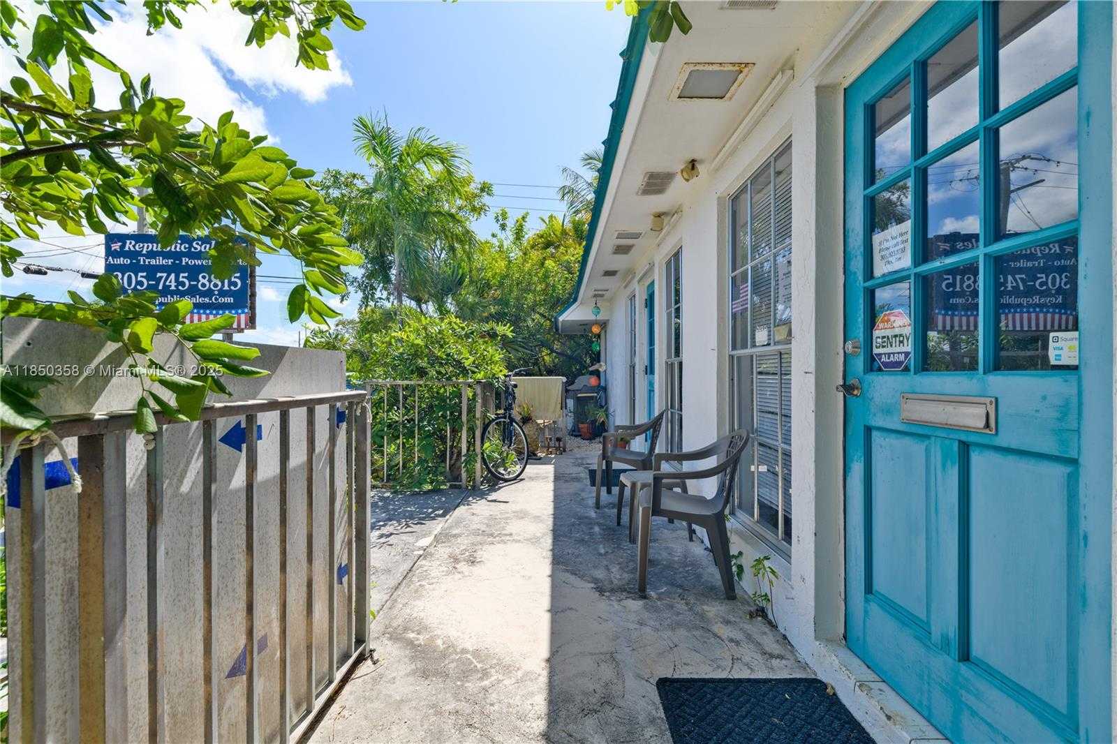 Small Image of 21423 OVERSEAS HWY, Sugarloaf Number 5