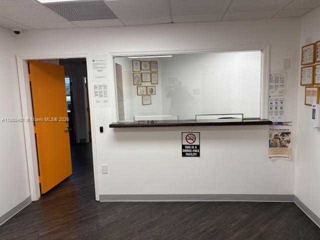 Small Image of Miami Lakes Number 4