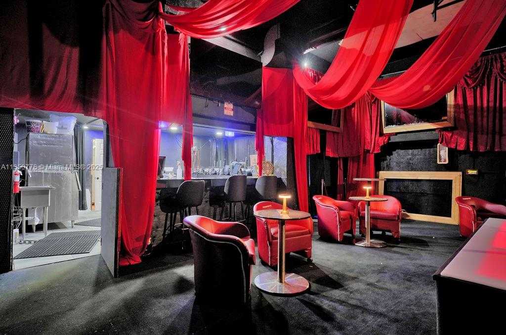 Small Image of 728 NORTH WEST 79TH ST, Miami Number 27