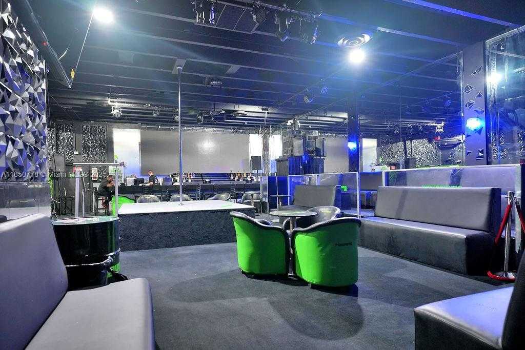 Small Image of 728 NORTH WEST 79TH ST, Miami Number 31