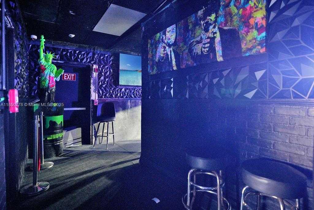 Small Image of 728 NORTH WEST 79TH ST, Miami Number 35