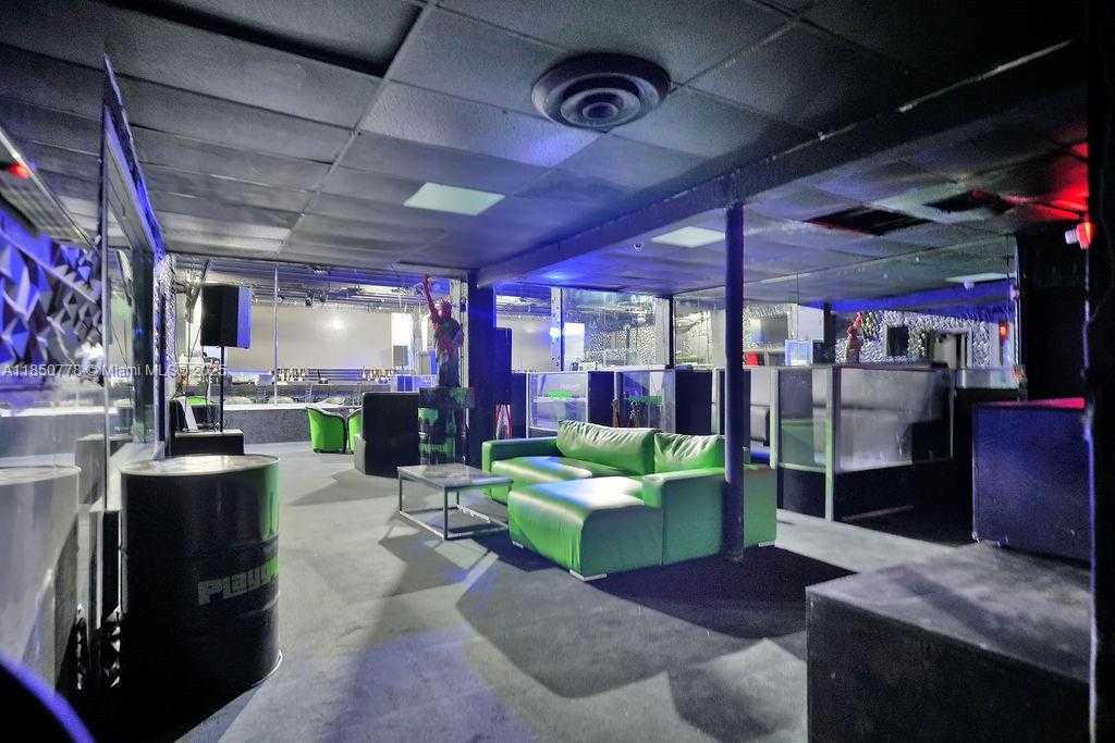 Small Image of 728 NORTH WEST 79TH ST, Miami Number 37