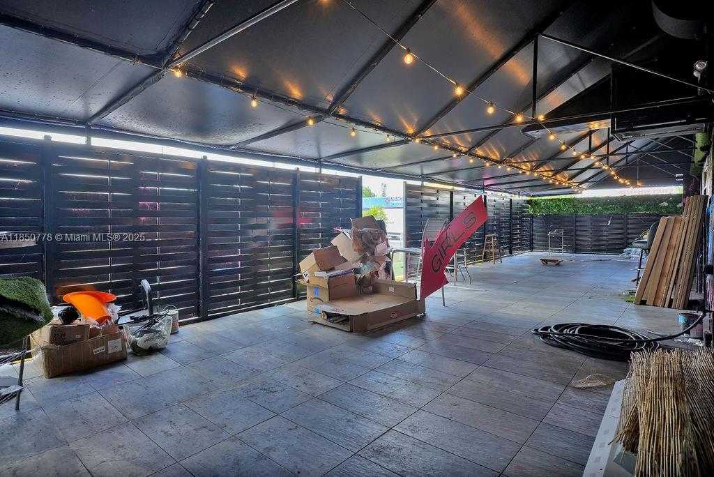 Small Image of 728 NORTH WEST 79TH ST, Miami Number 38