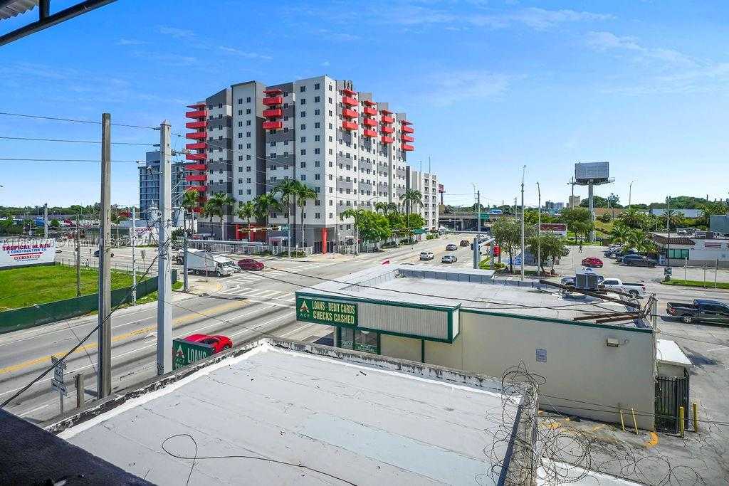 Small Image of 728 NORTH WEST 79TH ST, Miami Number 43