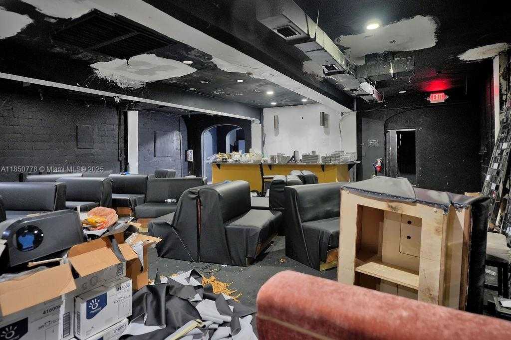 Small Image of 728 NORTH WEST 79TH ST, Miami Number 48