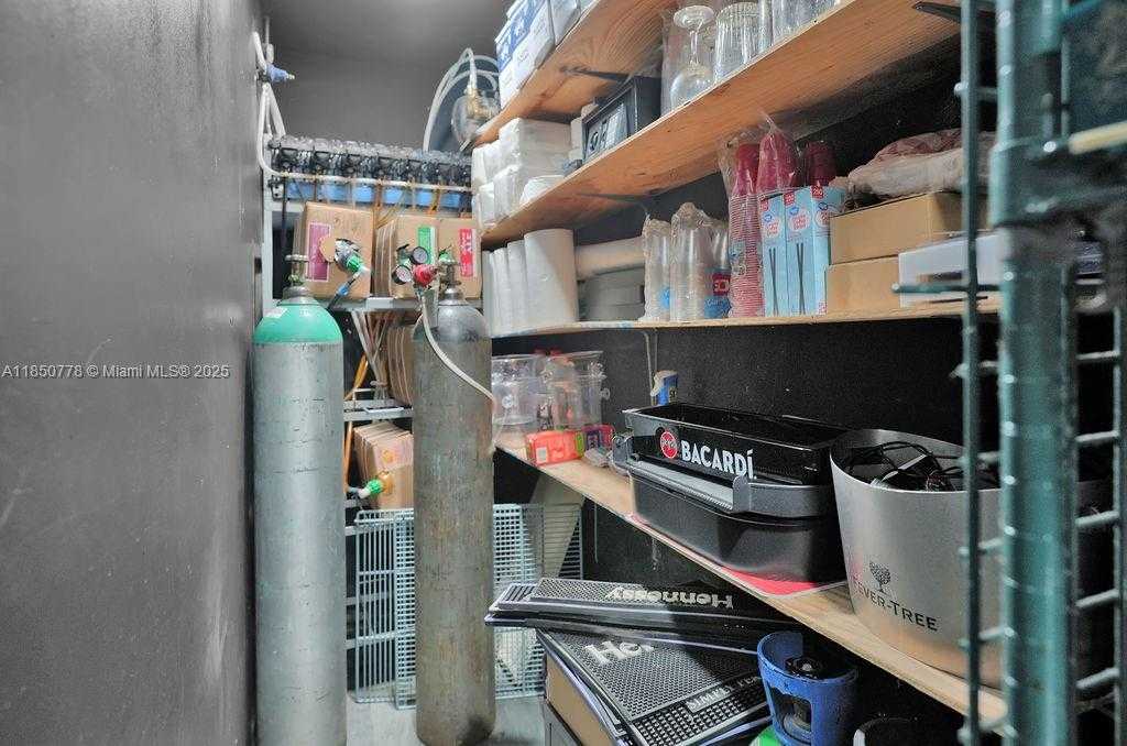 Small Image of 728 NORTH WEST 79TH ST, Miami Number 60