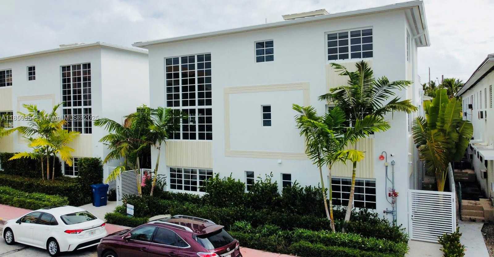 Small Image of 8035 ABBOTT AV, Miami Beach Number 12